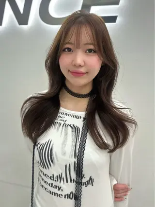 ロング カラー 上品モテヘア🩶 karen🩶のヘアスタイル