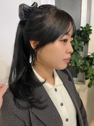 セミロング ness 一花のヘアスタイル