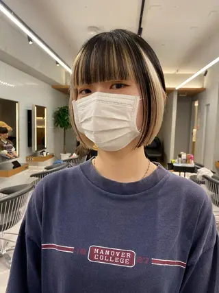 ショート カラー センターパート/ 暖色カラーayuのヘアスタイル