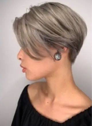 ショート Haya Sayoのヘアスタイル