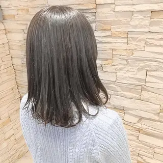 セミロング 🌿アロマヘアルーム 横浜店✂︎のヘアスタイル