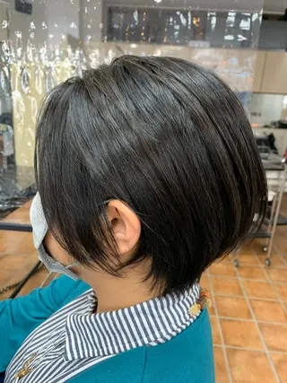 ショート フリーランス理美容師 いさかのヘアスタイル
