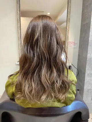 ロング カラー 小顔/似合わせカット 杉山莉菜のヘアスタイル