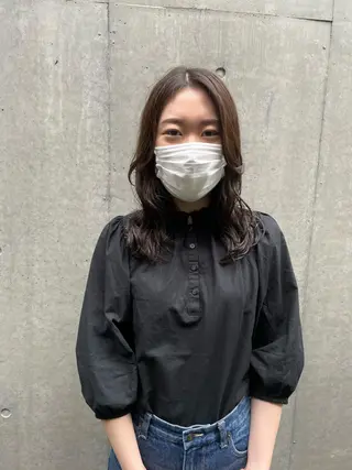 セミロング パーマ 土屋 美賀のヘアスタイル