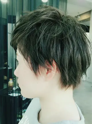 ショート カラー SUNNY GRACEのヘアスタイル