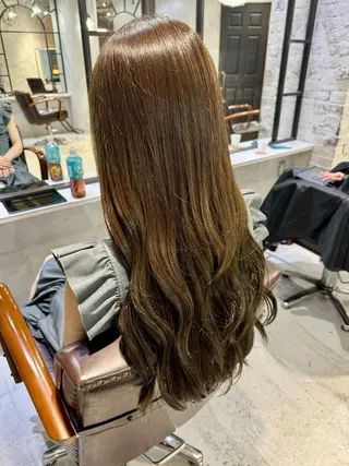 セミロング カラー 髪質改善/縮毛矯正/ 艶髪/春山良太のヘアスタイル