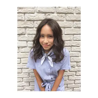 ミディアム セミロング ロング カラー パーマ アオガミ （前髪顔周りカット）のヘアスタイル