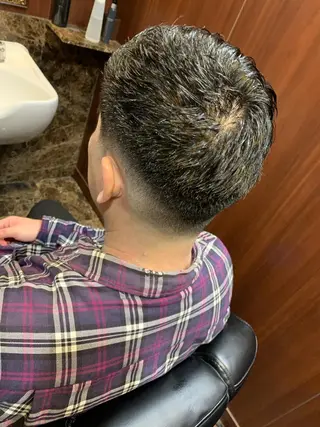 ショート メンズ 羽木 隆徒のヘアスタイル
