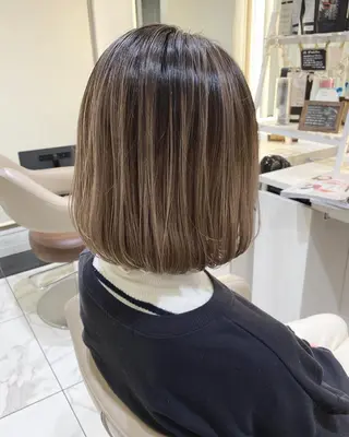 ミディアム 髪質改善/縮毛矯正 /カラー/篠塚菜々子のヘアスタイル