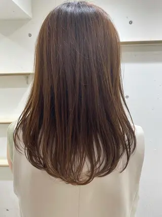 セミロング カラー カラーが上手い 辻悠月のヘアスタイル
