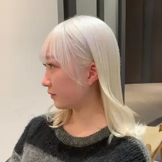ミディアム カラー れい🫧 ハイトーン特化のヘアスタイル
