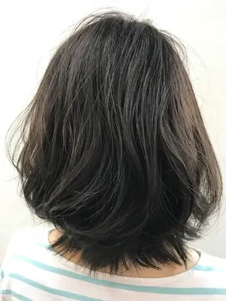 ショート カラー 吉森 満俊のヘアスタイル