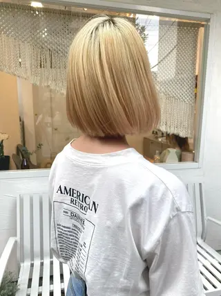 ショート カラー ブリーチカラーが人気 onnuのヘアスタイル