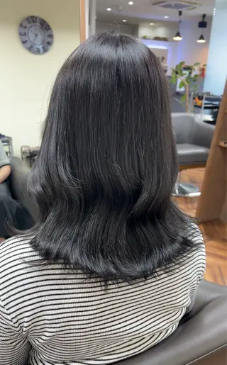 ミディアム カラー GRAN LUSSO 【MIHARU】のヘアスタイル