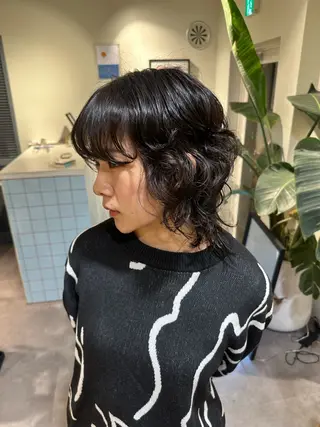 ミディアム パーマ HANAME 原宿美容室のヘアスタイル