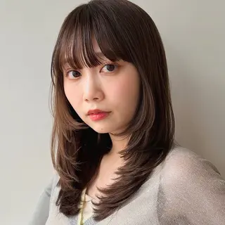 ロング カラー あやめ【顔まわり/レ イヤー/柔らかカラ】のヘアスタイル