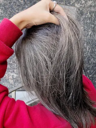 ミディアム カラーアンドケアリタ kitamuuuのヘアスタイル