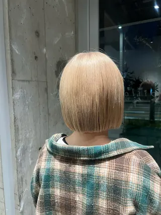 ミディアム piilo/ 岩花梨乃のヘアスタイル