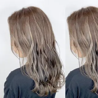セミロング カラー JuNブリーチに 縮毛矯正するプロのヘアスタイル