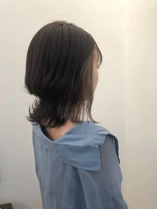 カラー ツノガイ エリのヘアスタイル