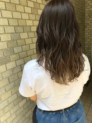 ロング AYAKA 下北沢suuのヘアスタイル