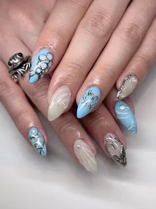 ネイル moca心斎橋店 Aina🐈⬛🤍のネイルデザイン