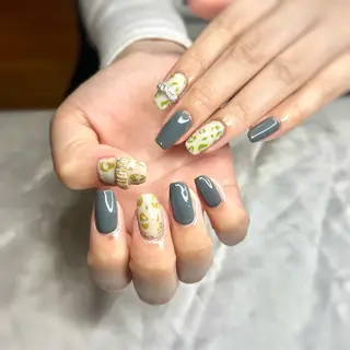 ネイル nailist🌻 YUKARIのネイルデザイン