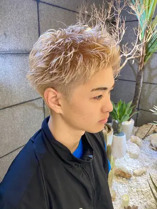 ショート カラー 酸スト/フェザー パーマ/三谷海斗のヘアスタイル