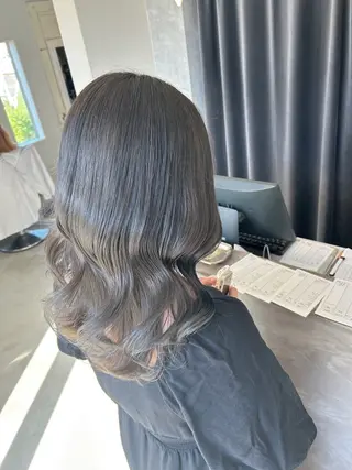 ミディアム ayumi ／透明感カラーのヘアスタイル