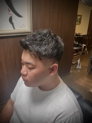メンズ BARBER CLASSICSのヘアスタイル