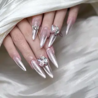 ネイル Maggie Nail🦩のネイルデザイン