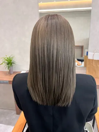 ミディアム カラー Anthurium 吹田💐のヘアスタイル