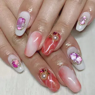 ロング .. momoko🕊のネイルデザイン