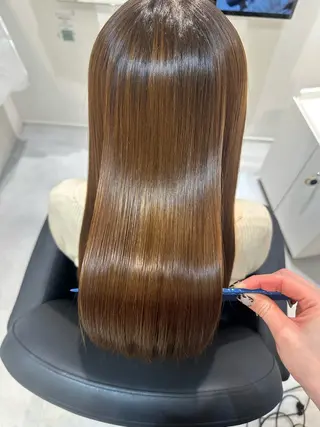セミロング Emuest心斎橋 SAKIのヘアスタイル