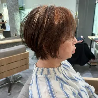 ショート ミルクティーベージュ 近鉄奈良駅　向田のヘアスタイル