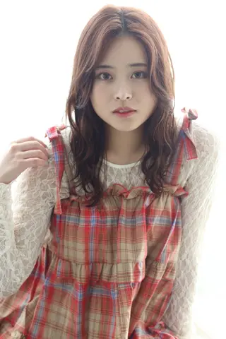 ロング パーマ 小磯 維織のヘアスタイル