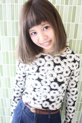 ミディアム カラー パーマ tuuli トゥーリのヘアスタイル