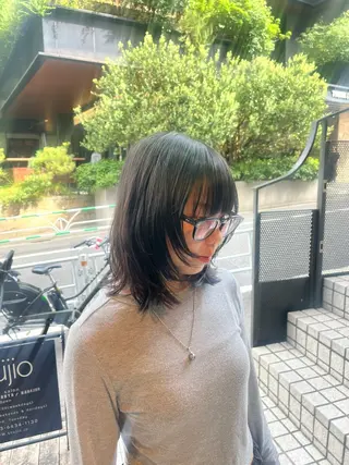 ミディアム aimi .のヘアスタイル