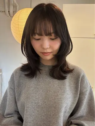 ミディアム 🍑透明感hair ・NENE🍑のヘアスタイル