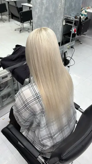 ロング 立川ハイトーン💫 Minoriのヘアスタイル