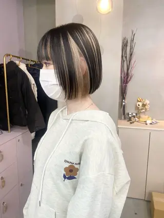 ショート カラー 前橋 姫奈のヘアスタイル