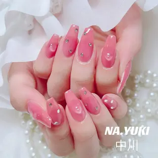 ネイル 🦋 Queenieのネイルデザイン