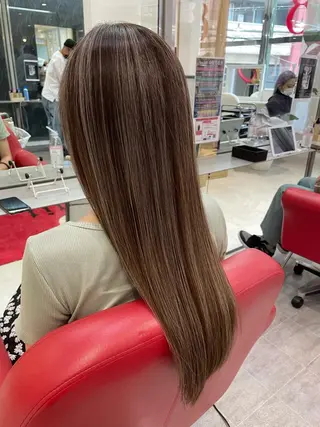 ロング カラー Merlyosaka 早川未来のヘアスタイル