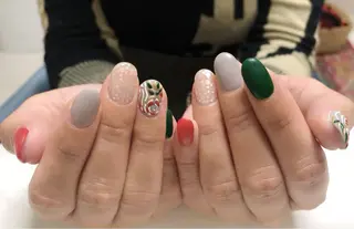 ネイル mano nella manoのネイルデザイン