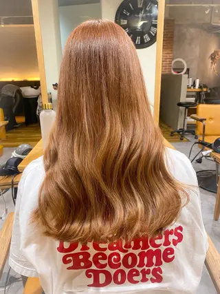 ロング 鍋島 平のヘアスタイル