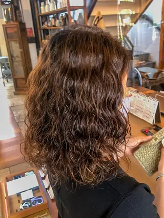 セミロング パーマ 佐藤 美聡のヘアスタイル