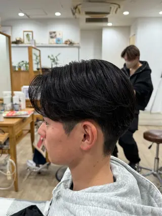 メンズ 土井 智哉のヘアスタイル