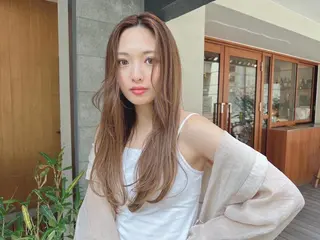 ミディアム ルービック 梅田茶屋町店のヘアスタイル