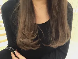 ロング ハイトーン×髪質改善 KENTAのヘアスタイル