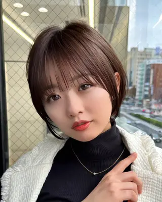 ショート ショートヘア くすみカラー、大場猛のヘアスタイル